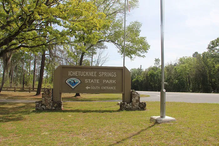 Moonshine Acres RV Park Picture 3