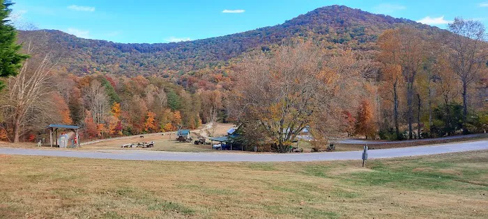 Trackrock Campground & Cabins Picture 5
