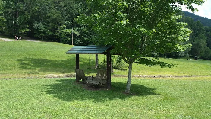 Trackrock Campground & Cabins Picture 7