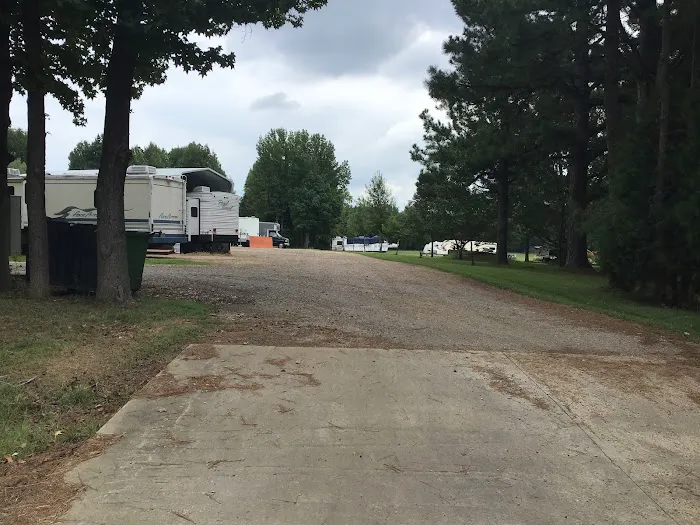 Jonesboro RV Park Picture 2