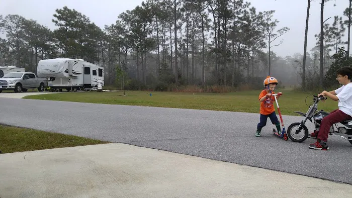 Hurlburt Field AFB FamCamp Picture 3