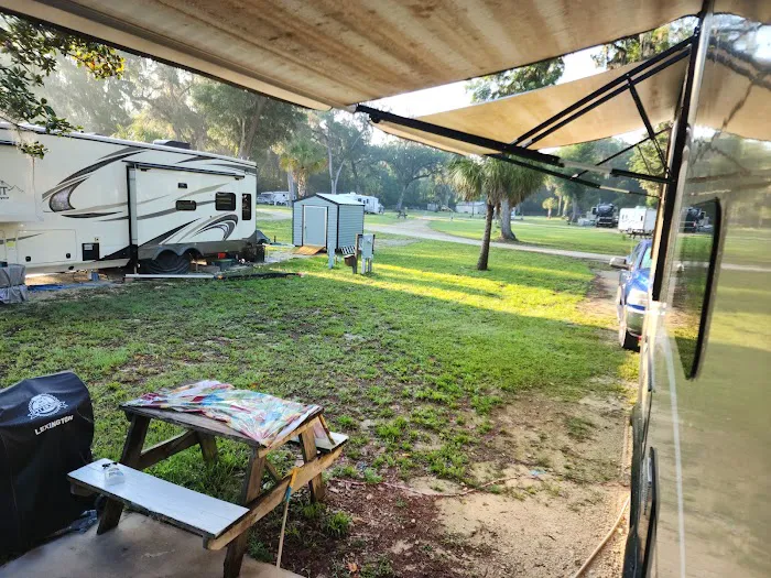 Lucky Charm RV Park Picture 1