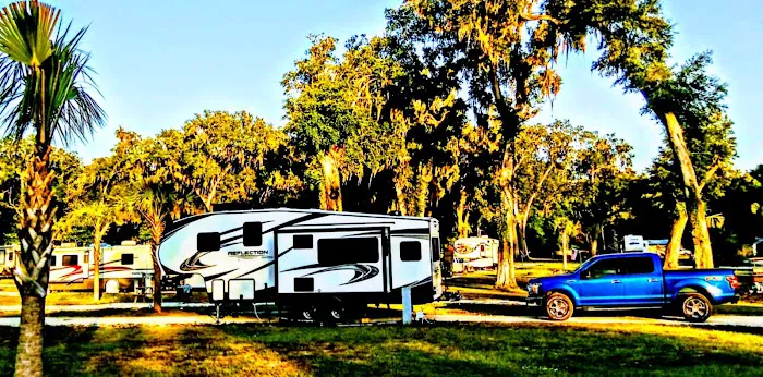 Lucky Charm RV Park Picture 8