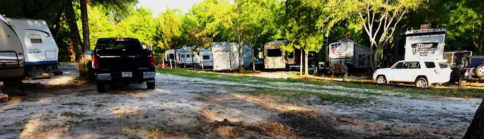 Cedar Lakes RV Park & Campground Picture 1
