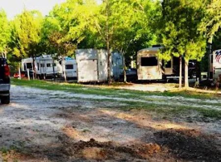 Cedar Lakes RV Park & Campground