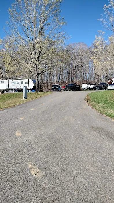 Dale Hollow State Park Campground Picture 3