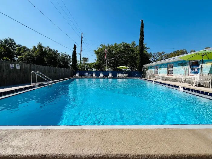 Shady Oaks RV & Mobile Home Park Picture 9