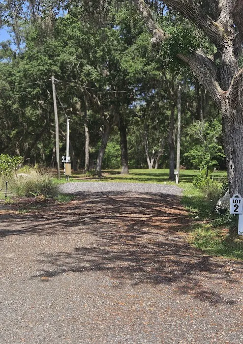 Manatee Springs RV Park Picture 7