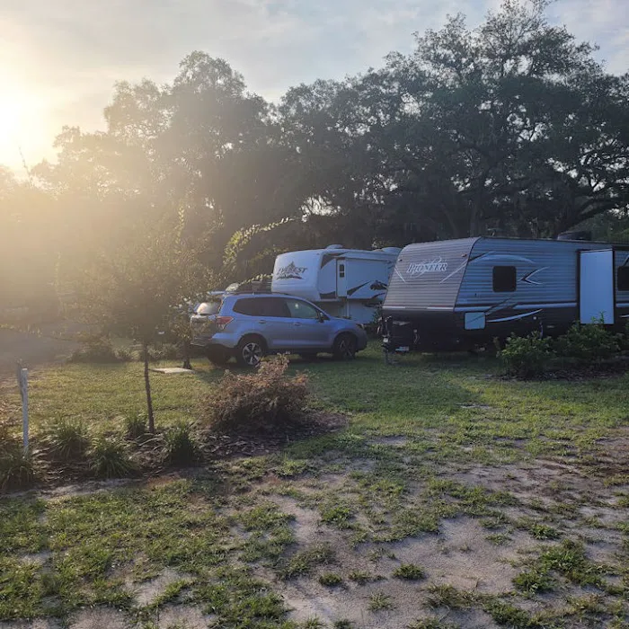Manatee Springs RV Park Picture 4