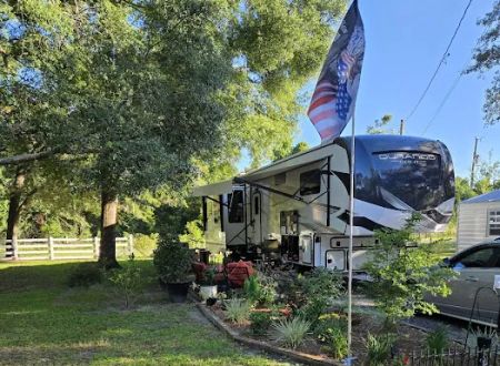 Manatee Springs RV Park