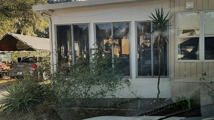 Chiefland RV Park Picture 3