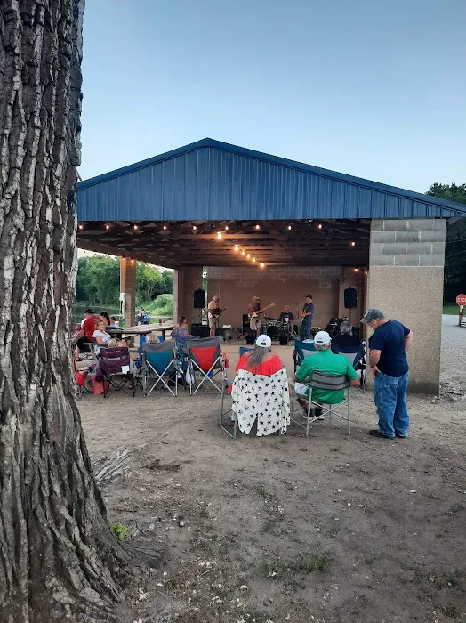 Lazy L Lake Campground Picture 8