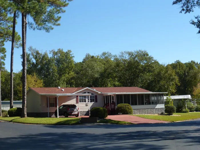 Brittany Estates Manufactured Home Community Picture 10