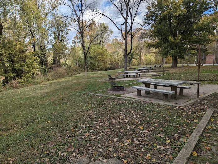 Houchin Ferry Campground Picture 8