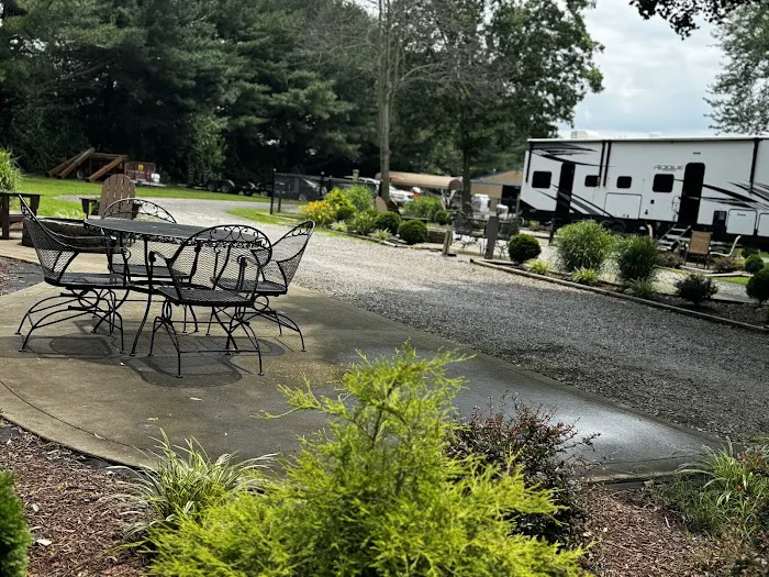 Bowling Green KOA Holiday Picture 1
