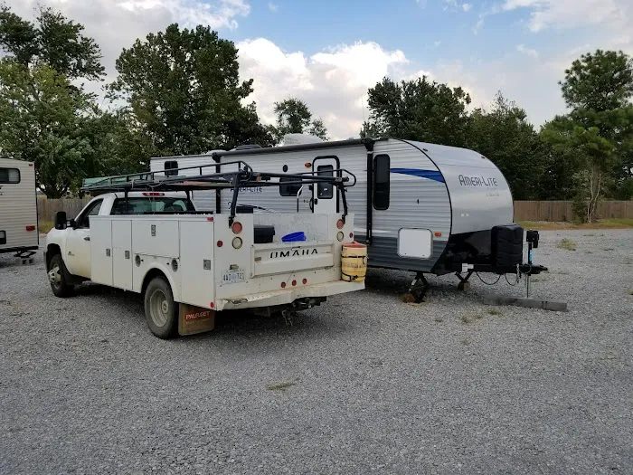 R&M RV Park Picture 10