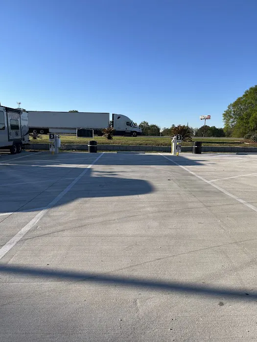 Love's RV Hookup Picture 2