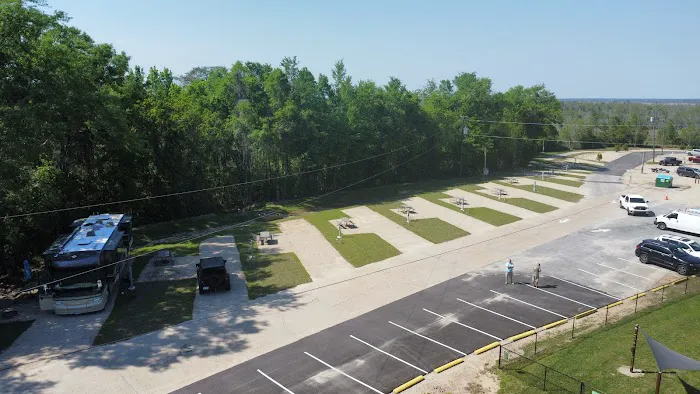 Swamp House RV Park & Marina Picture 10