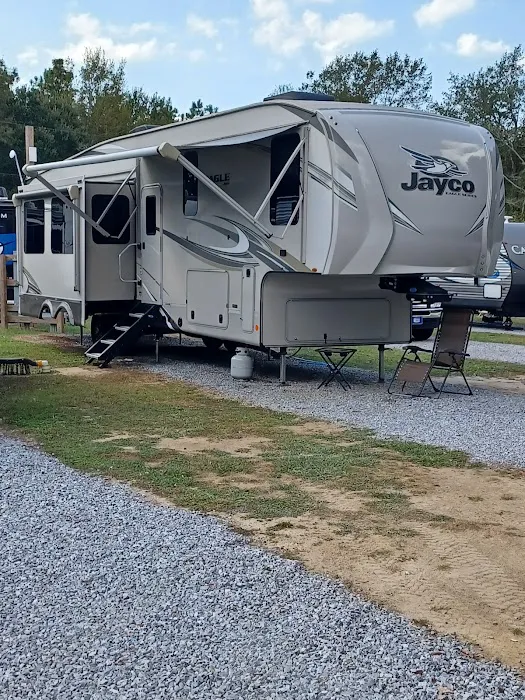 Woodbine RV Park Picture 10
