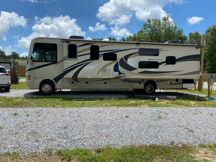 Woodbine RV Park Picture 2