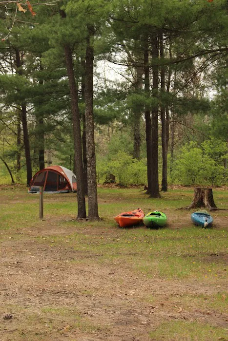 Twin Oaks Campground & Cabins Picture 6