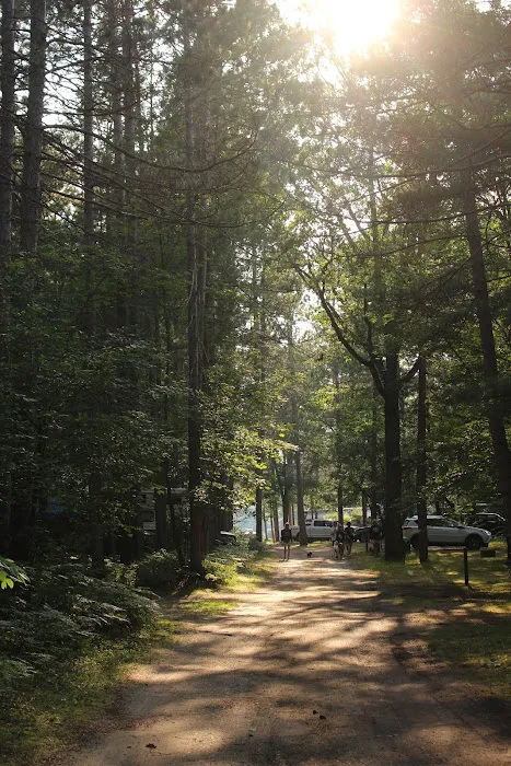 Twin Oaks Campground & Cabins Picture 7