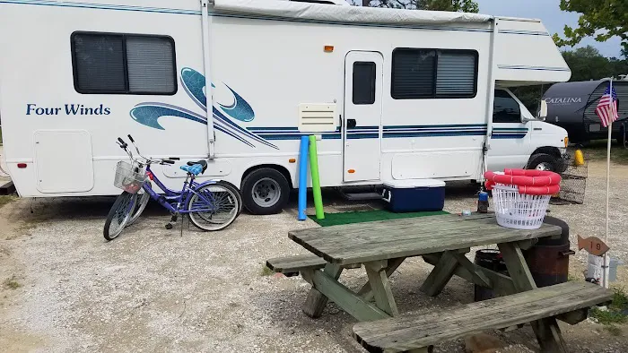 Steinhatchee Village RV Park Picture 9