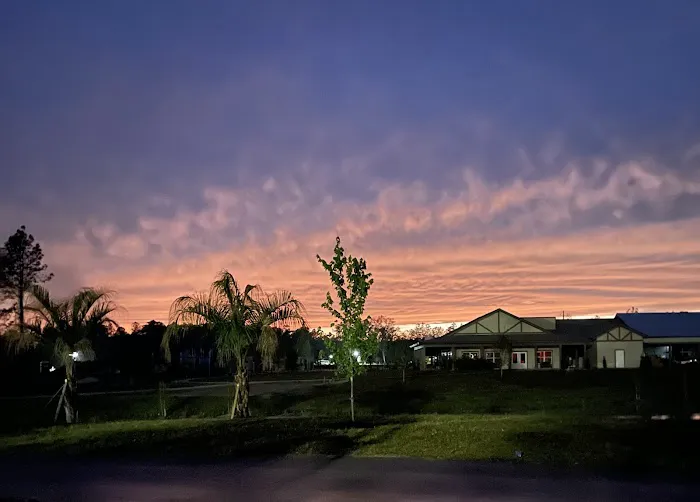 Island Oaks RV Resort Picture 6