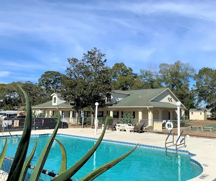 Golden Hills Mobile Home Park Picture 2