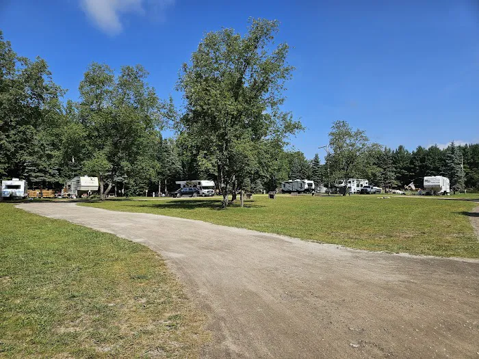 Rapid River Campground & Cabins Picture 4