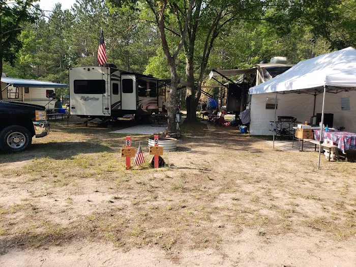 Hankerd's Horseshoe Lake Campground Picture 1