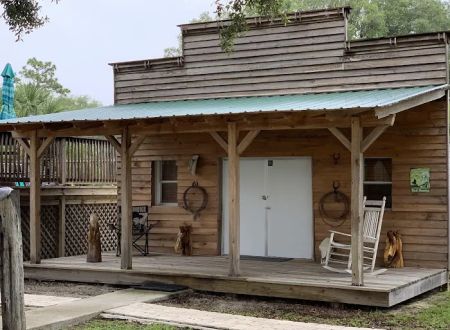 Trails End Outdoors RV Park & Cabins