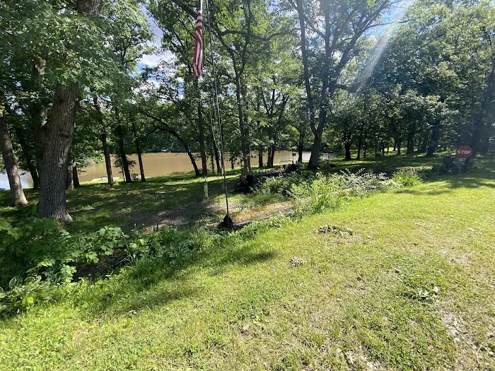 Emerald Trails Campgrounds Picture 7