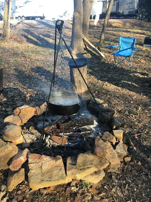 Creekside RV Park Picture 5
