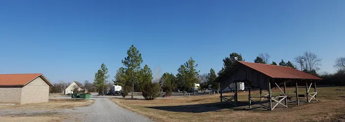 Rustic Pines RV Park Picture 7