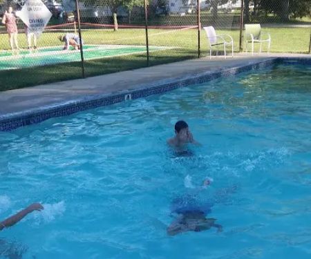 Henry's Landing Campground & Canoe Rental