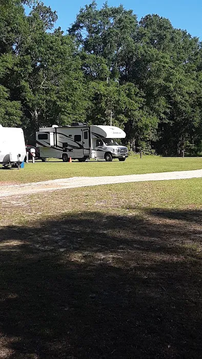 ZZ's Kozy Campground/RV Park Picture 2
