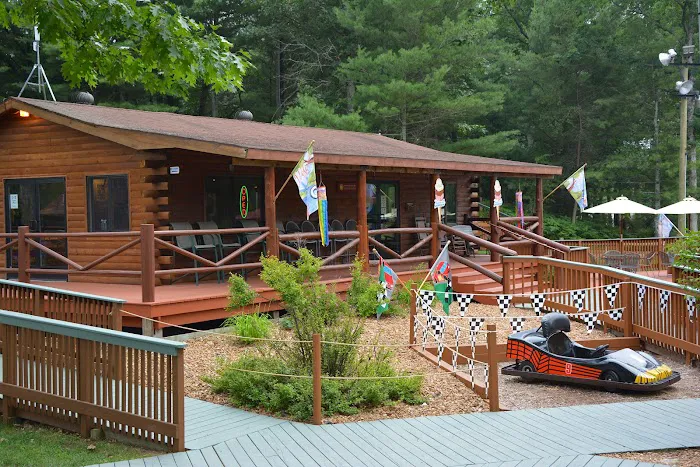 Hill & Hollow Campground & RV Park Picture 4