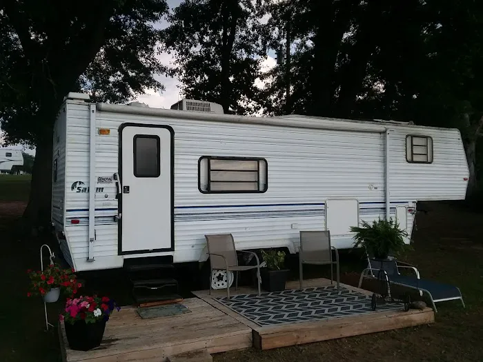 Walnut Creek RV Park Picture 4