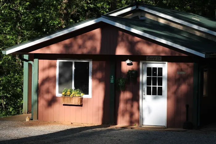 Jenny's Creek Family Campground Picture 1