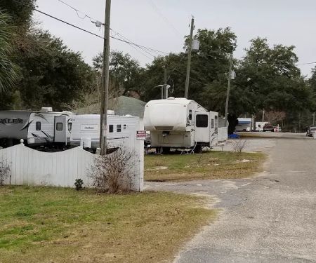 Heritage Oaks Community