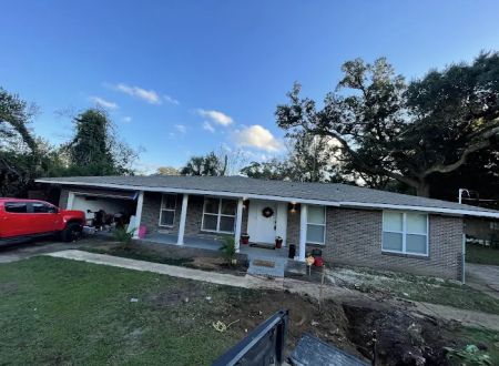 Southeastern Apartments. Deluna Trailer Park