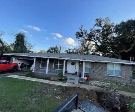 Southeastern Apartments. Deluna Trailer Park
