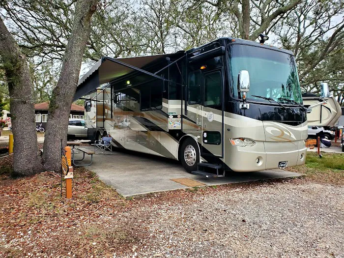 Oak Grove RV Park Picture 9