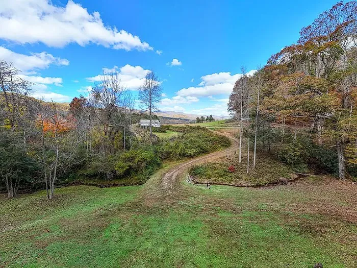 Private RV lot for rent Picture 4