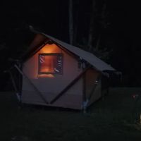 Hanging Dog GLAMP Campground ico