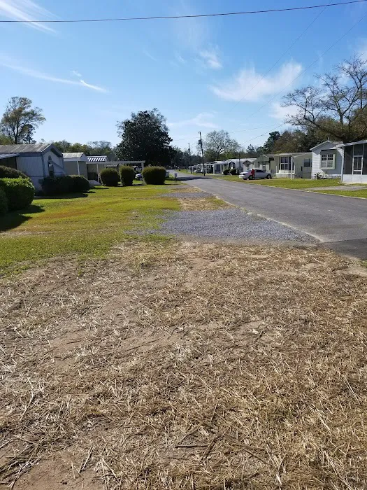Rustic Acres Mobile Home Park Picture 8