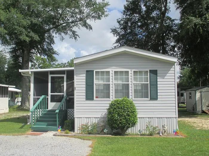 Palafox Mobile Home Estates Picture 7