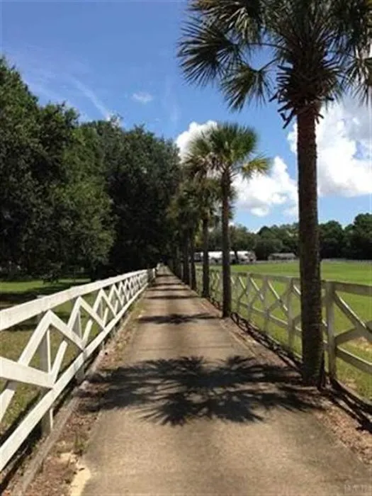 Five Flags Ranch at Pony Land and RV Motorhome Parking Spaces Picture 2