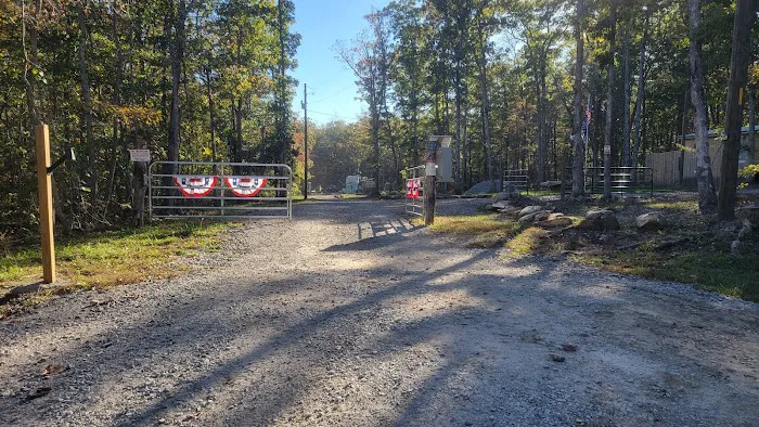 Valhalla Acres Campground and RV Retreat Picture 9